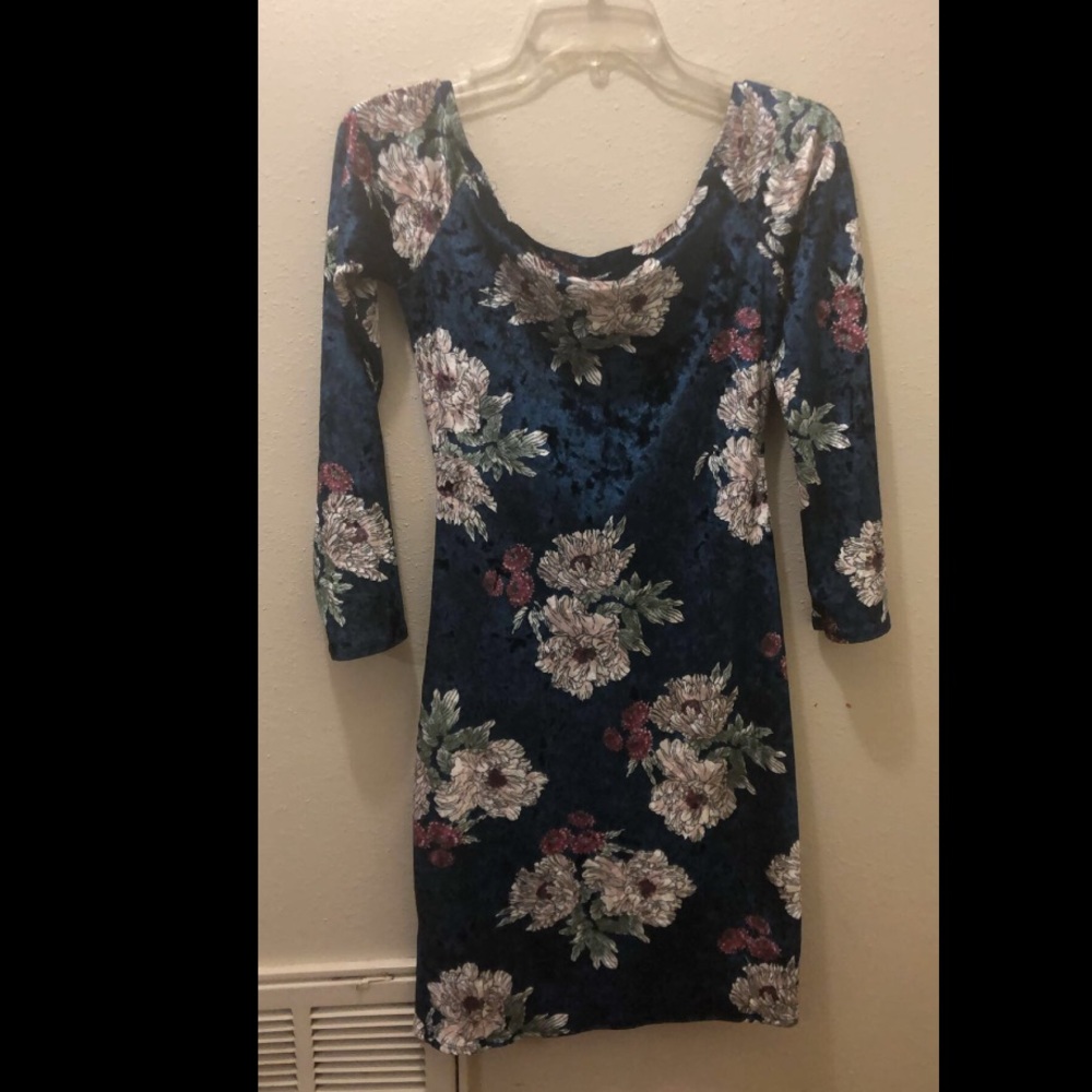 Short Long Sleeve Dress